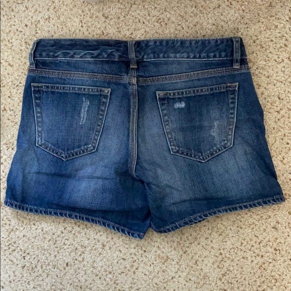 Gap Denim Shorts - Picture 2 of 3